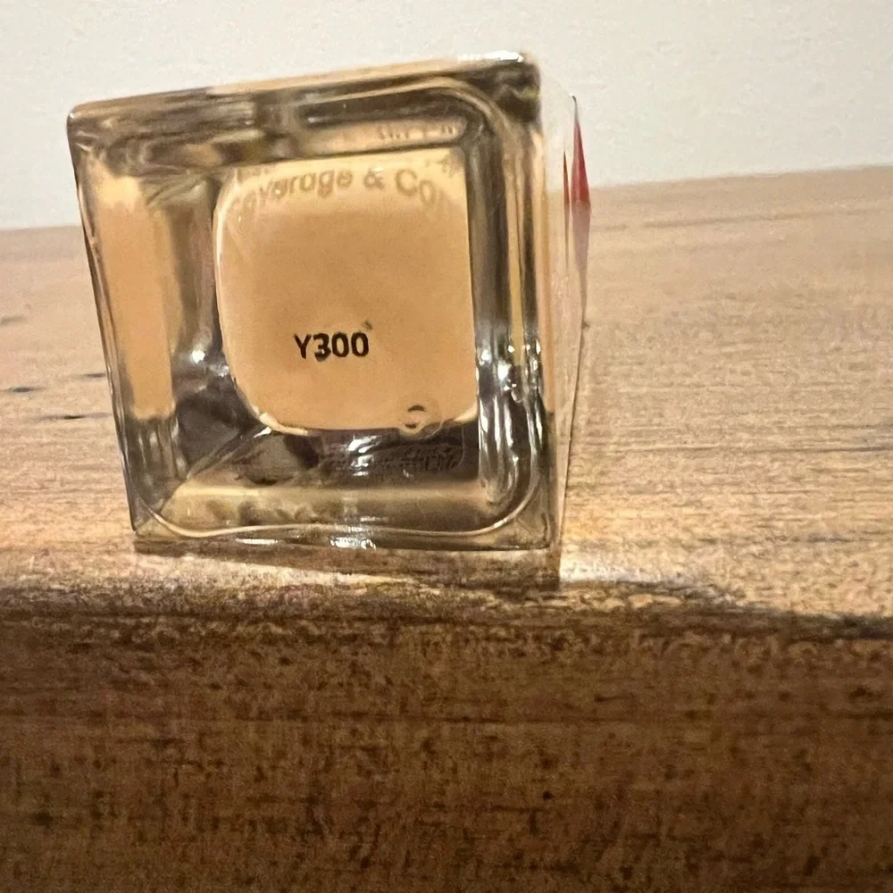 Givenchy everwear foundation y300